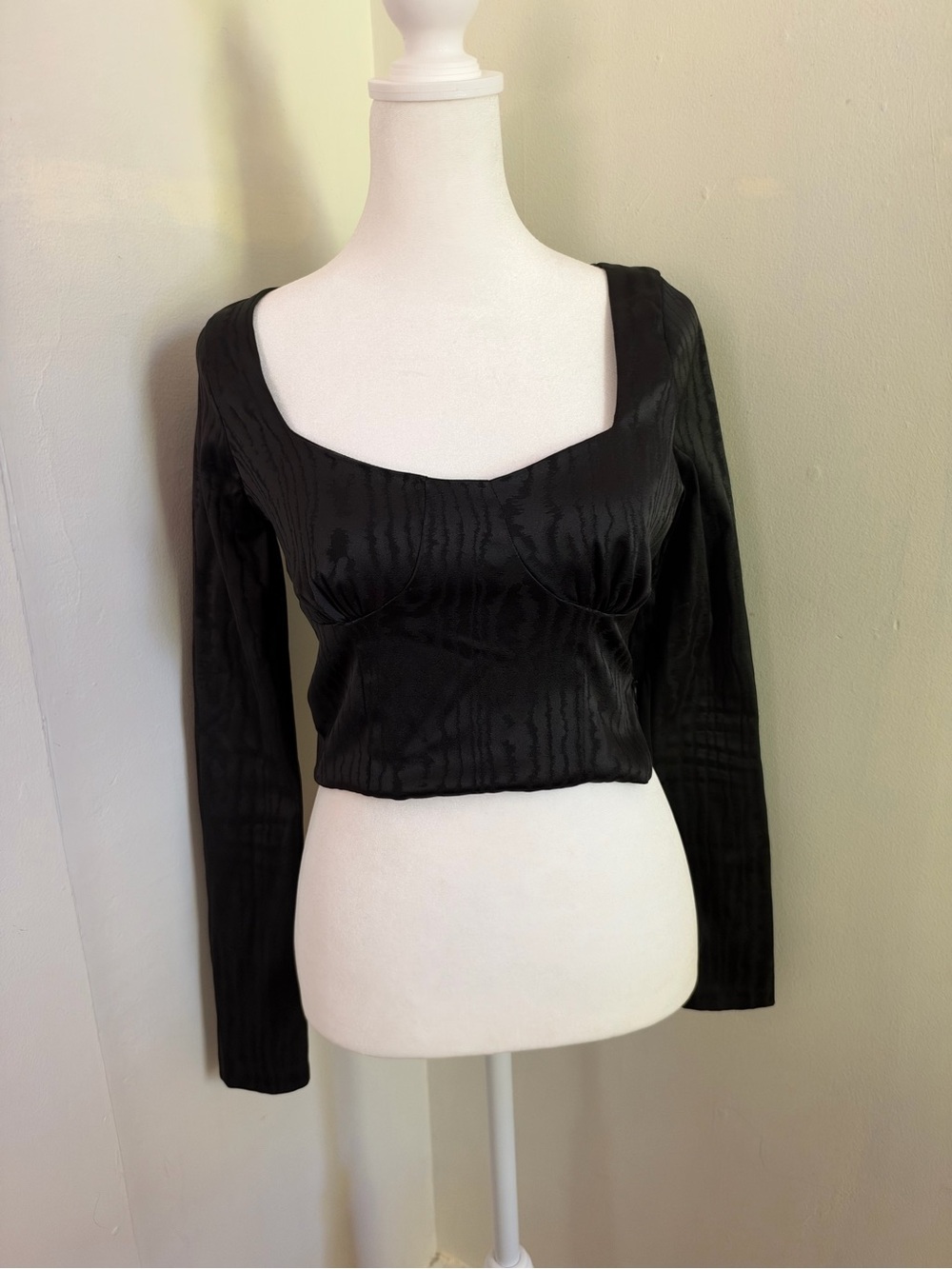 ZARA Black Cropped Long Sleeve Top Size Xsmall